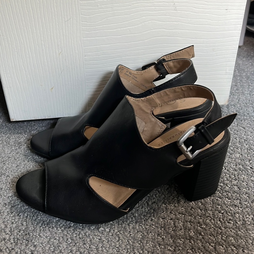 Naturalizer heeled sandal